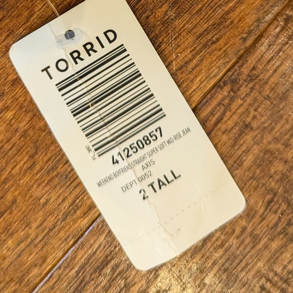 Torrid Pull-On Weekend Boyfriend Super Soft Mid-Rise Jean Size 2x Tall (20) - Picture 12 of 16